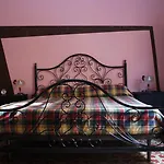 Casa Verdi - House Of Travelers Penzion 3*