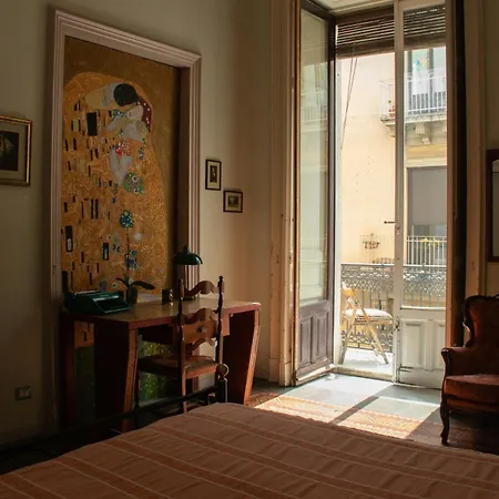 Casa Verdi - House Of Travelers Catania