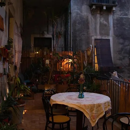 Casa Verdi - House Of Travelers Guest house 3*