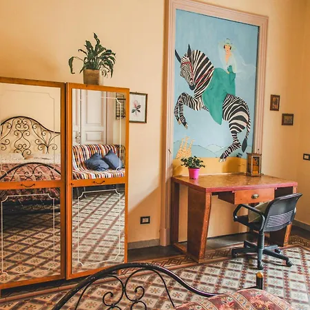Casa Verdi - House Of Travelers Guest house