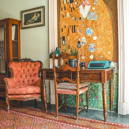 Casa Verdi - House Of Travelers Guest house Catania