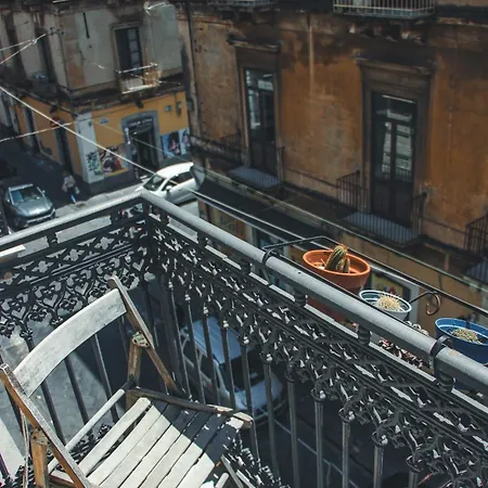 Casa Verdi - House Of Travelers Catania