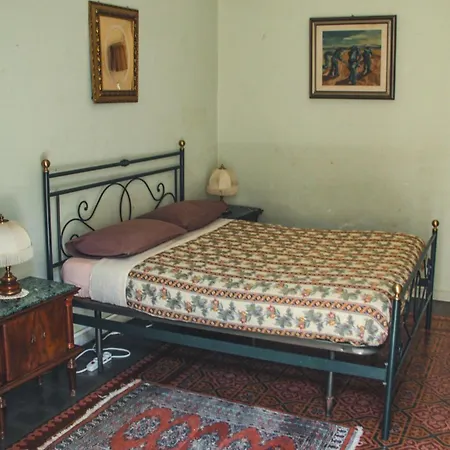 Casa Verdi - House Of Travelers 3* Catania