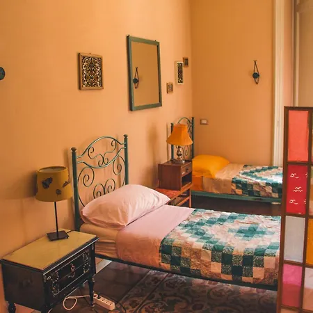 Casa Verdi - House Of Travelers Гостевой дом