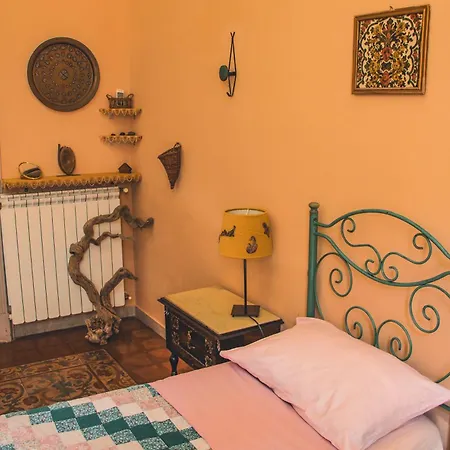 Casa Verdi - House Of Travelers Guest house
