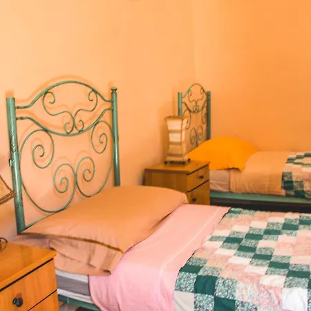 Casa Verdi - House Of Travelers Guest house Catania