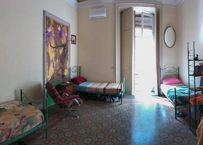 Casa Verdi - House Of Travelers Gasthuis Catánia