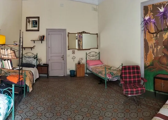 Casa Verdi - House Of Travelers Catánia