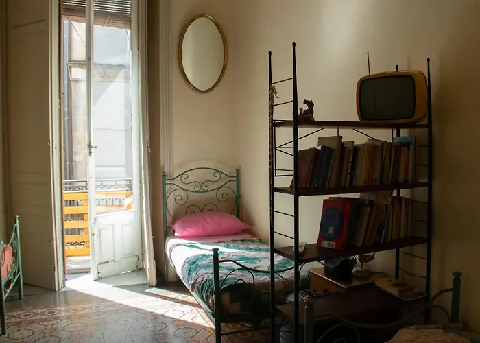 Casa Verdi - House Of Travelers 3* Catánia