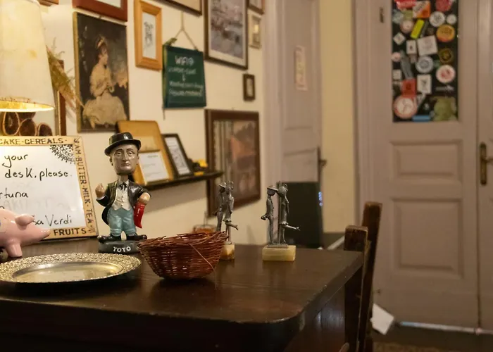 Casa Verdi - House Of Travelers 3*