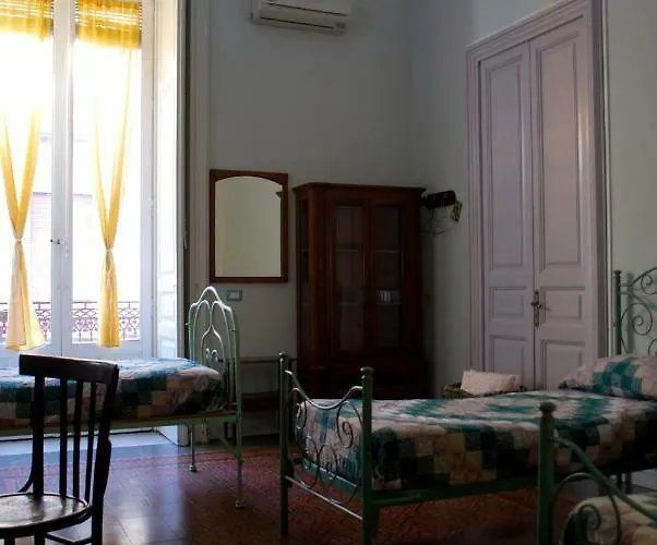 Casa Verdi - House Of Travelers Gasthuis 3*